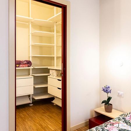 Easy Central Flat Milan Exterior photo